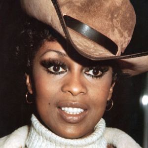 LolaFalana.jpg